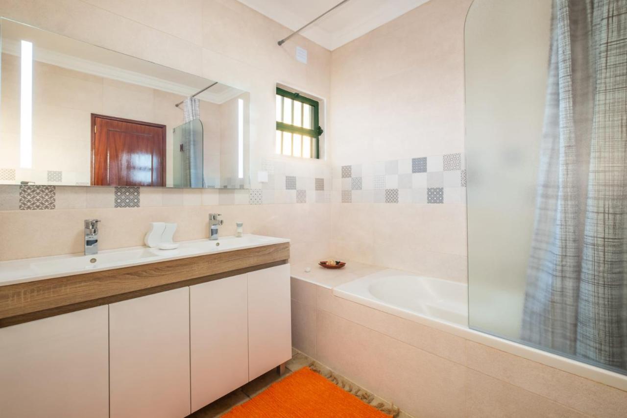 Villa Sequeira - Private Pool - Free Wifi - By Bedzy Albufeira Exterior foto